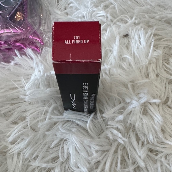 MAC All Fired Up Lipstick - Vibrant Red - Picture 2 of 3